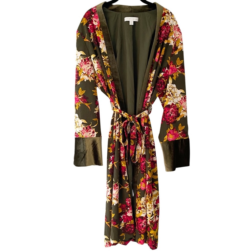 New York and Company Floral Robe L / XL